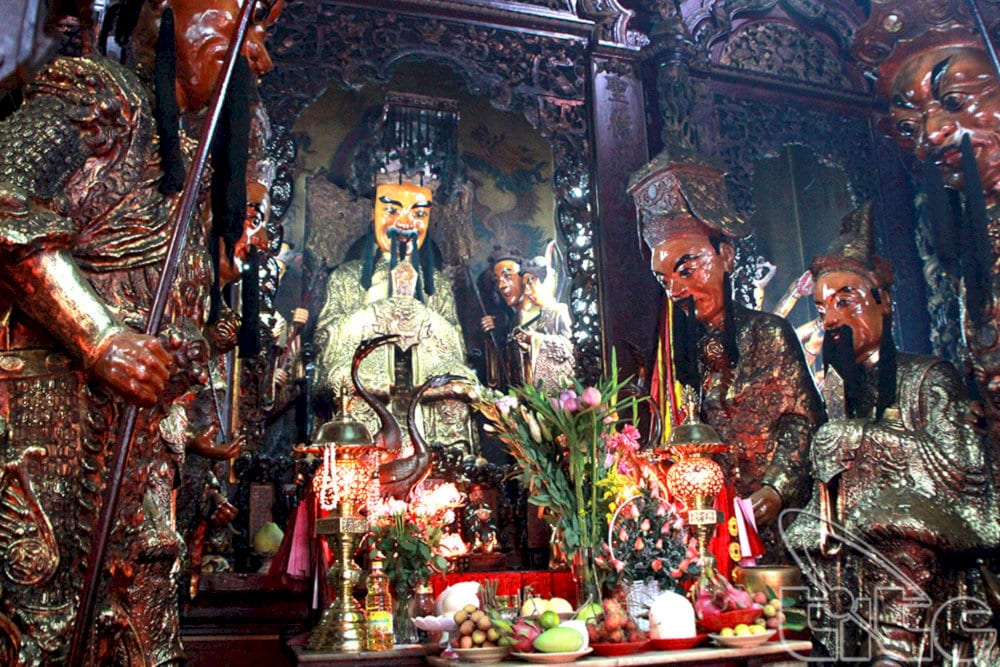 The Jade Emperor Pagoda is dedicated to Ngoc Hoang Thuong De